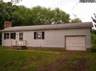 576 Trump Rd, Hartville, OH 44632