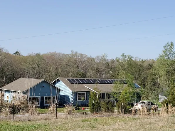 212 Buchanan Dr, Jonesville, SC 29353