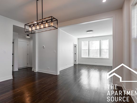 3rd image of 1676 W Bryn Mawr Ave #3