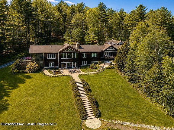 4th image of 25 Rockledge Road