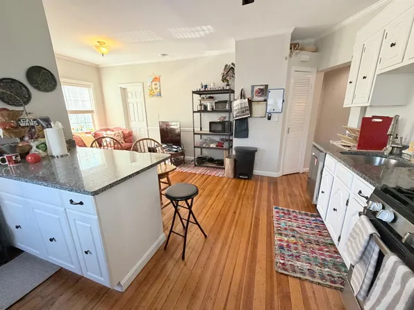 521 Main St, Medford, MA