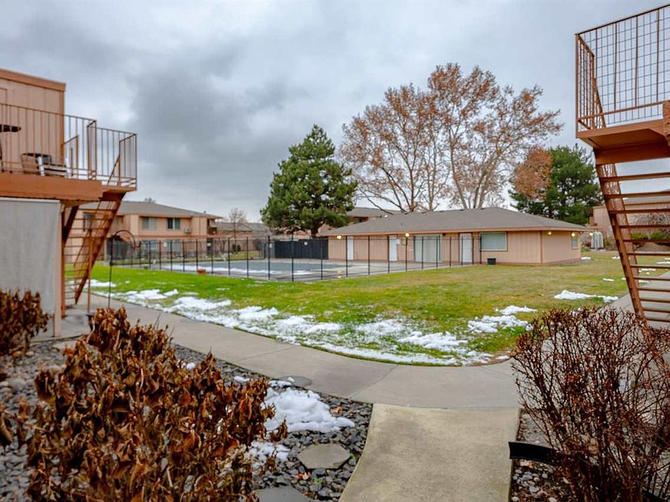 1st image of 3121 W Hood Ave APT D106