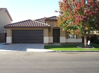 141 La Amistad Way, Hemet, CA 92545