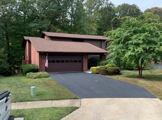 5237 Capon Hill Pl, Burke, VA 22015
