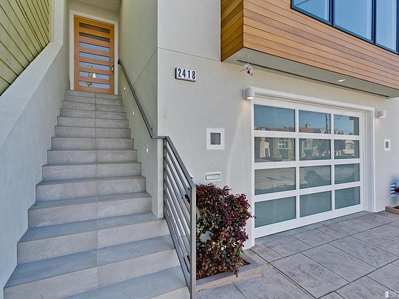 2nd image of 2418 16th Ave