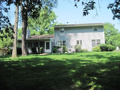5th image of 2107 Meadowlake Dr