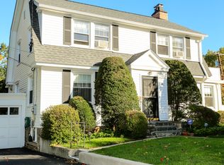 34 Oak Ave, Larchmont, NY 10538