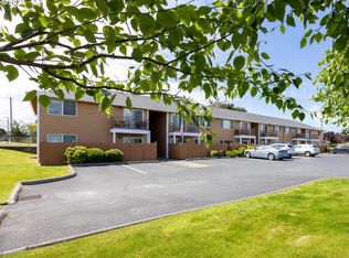 320 Necanicum Dr APT 12, Seaside, OR 97138