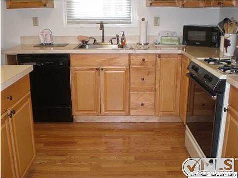 5th image of 147 Torrey Pines Dr