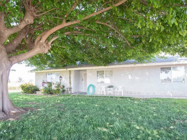 1599 S Plano St, Porterville, CA 93257