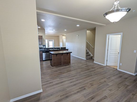 4th image of 5997 Blue River Dr SE