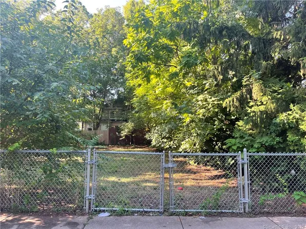 94 Hazel St, New Haven, CT 06511