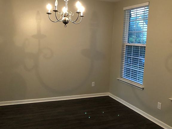 5th image of 93 Coopers Ln