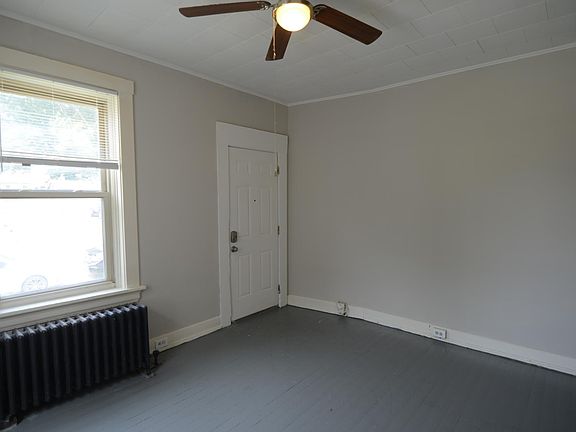 2nd image of 2715 Harris Ave
