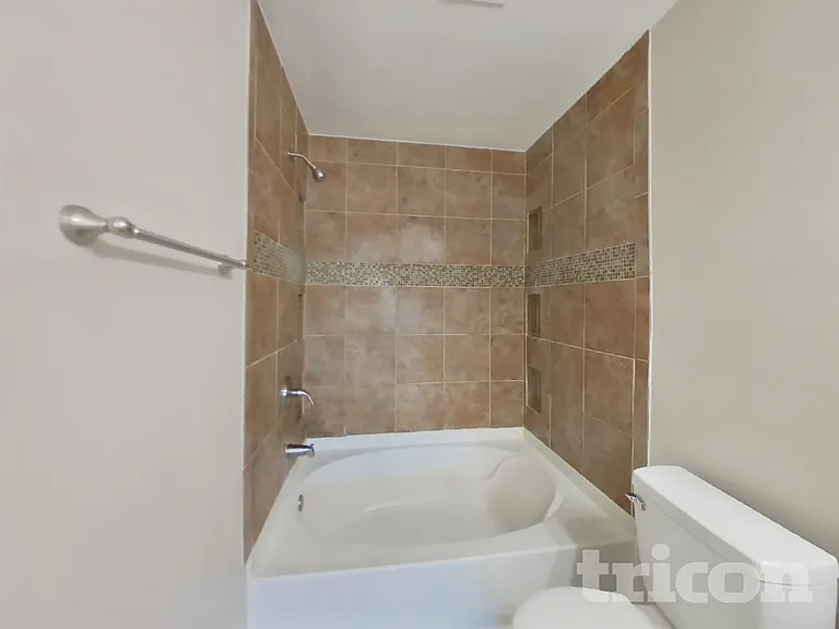 10875 Grace Dr — Photo 12