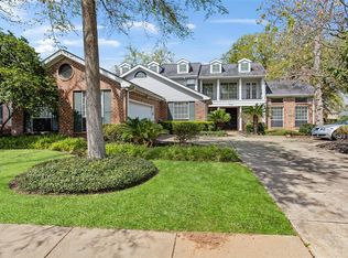 1718 Plantation Dr, Richmond, TX 77406