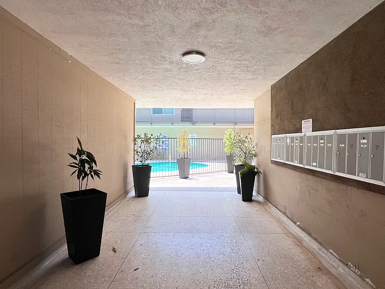 1419 S Orange Ave #15 — Photo 22