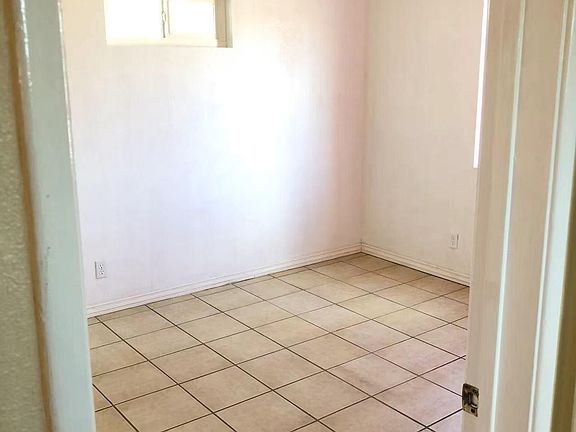 5th image of 4435 Harlan Ave