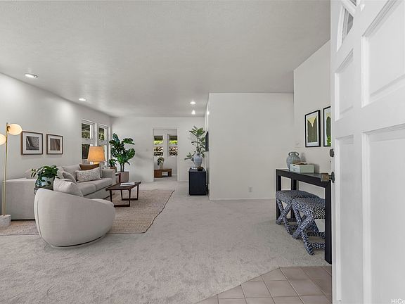 3rd image of 912 Hao St