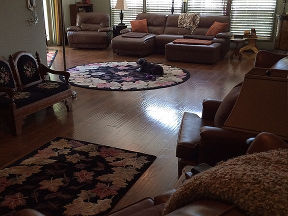 2nd image of 84 Elliott Ct #84