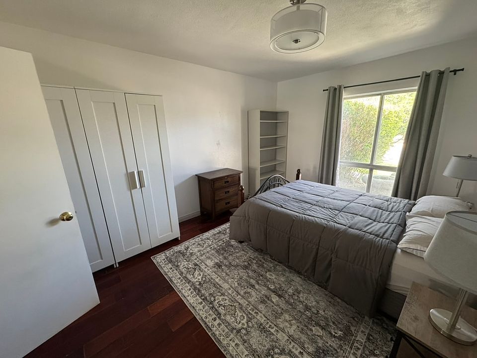 2nd image of 84 Westbury St