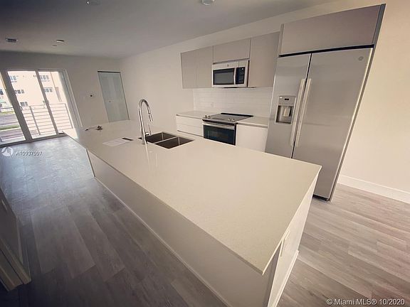 3rd image of 19380 NE 26th Ave #4216
