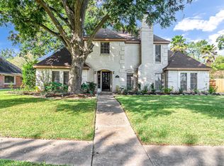 1214 Bittersweet Dr, Richmond, TX 77406