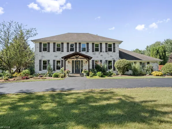 6N066 Chambellan Ln, Wayne, IL 60184