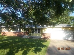 2035 Grand Ave, Carthage, MO 64836