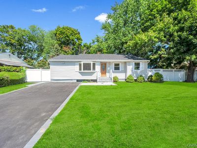 15 Rugby Street, Brentwood, NY, 11717