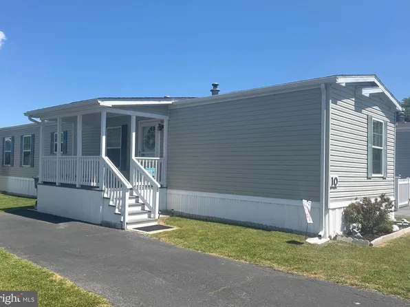 10 Lantern Ln, Rehoboth Beach, DE 19971