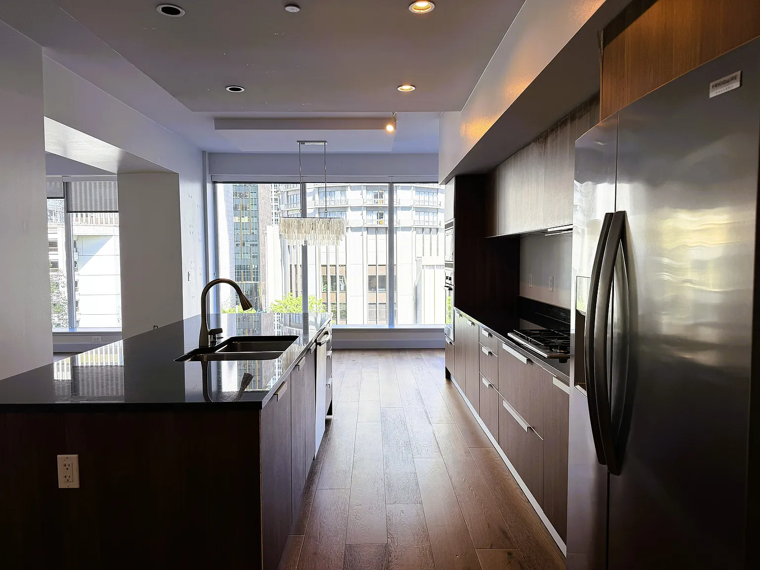 1920 4th Ave — Photo 3