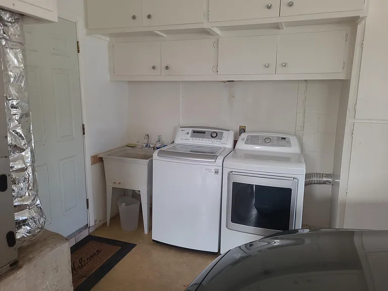 4273 Eastwood Dr — Photo 21