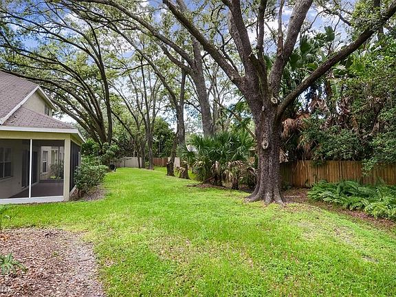 3rd image of 4607 Whispering Park Ln