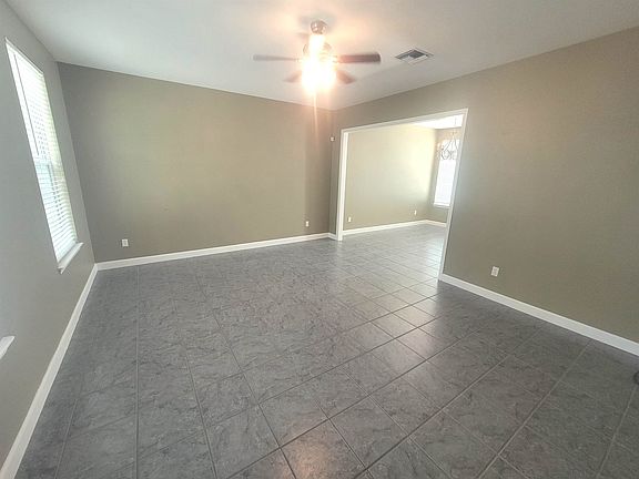 2nd image of 4278 Avon Park Cir