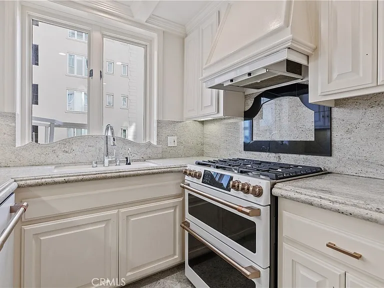 1424 N Crescent Heights Blvd #20 — Photo 20