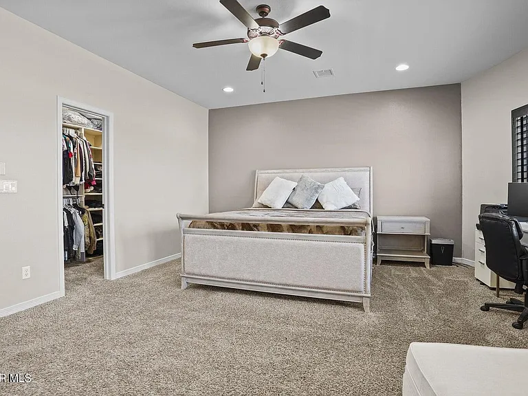 3749 Loma Adriana Dr — Photo 19