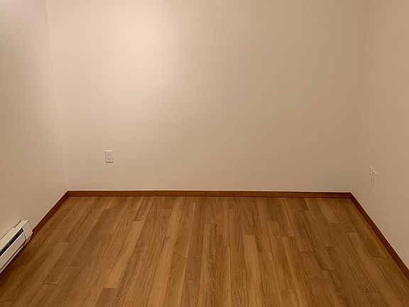 2nd image of 7785 Sunset Hwy #348