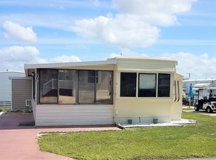 37282 Allan Ct #R-17, Avon Park, FL 33825