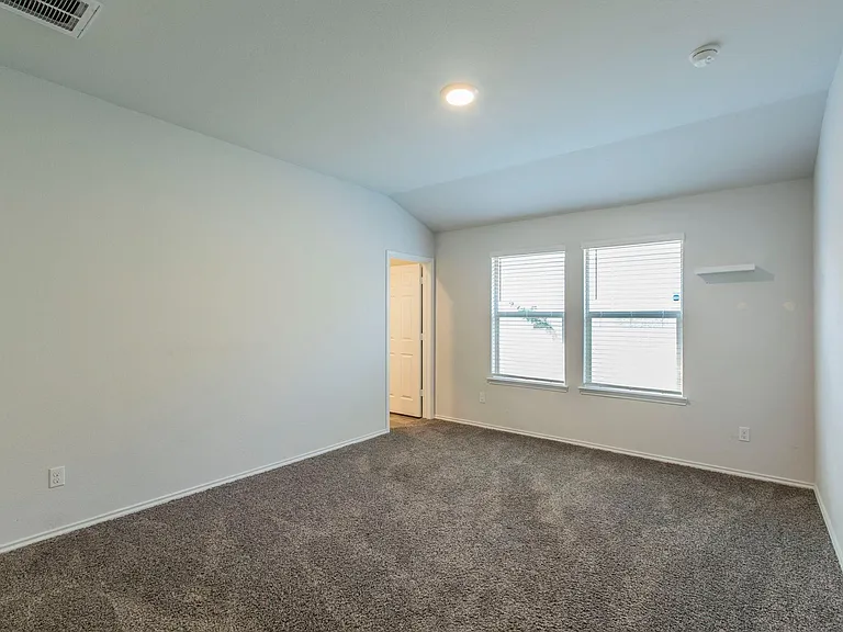 237 Poplin Ln — Photo 10