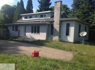 2857 N Ionia Rd, Vermontville, MI 49096