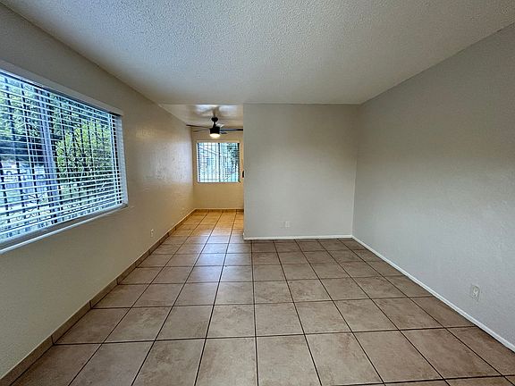 4th image of 2430 Linden Ave #1