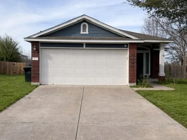 102 Wallin St, Hutto, TX 78634