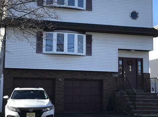 270 E 54th St, Elmwood Park, NJ 07407