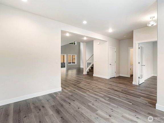 4th image of 6831 Kyodi Court SE