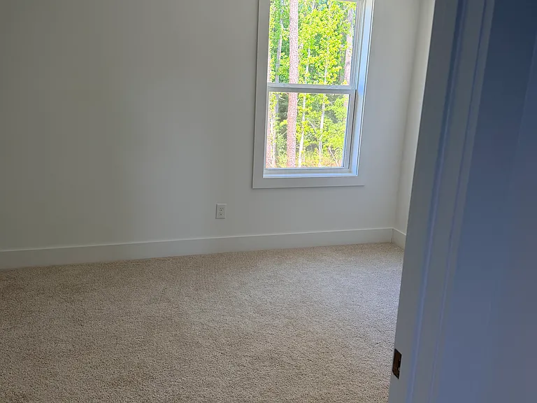 135 Blanche Way — Photo 7