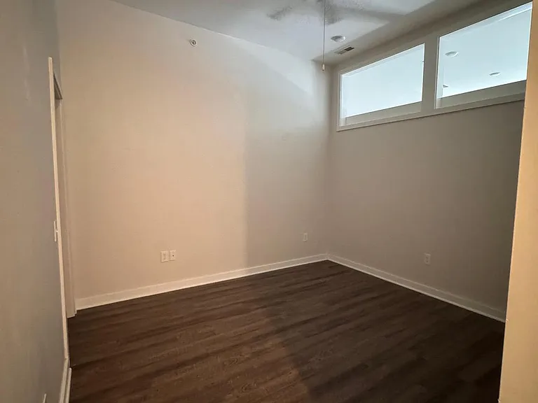 311 W Main St — Photo 6