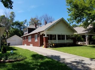 541 N Crestway Ave, Wichita, KS 67208