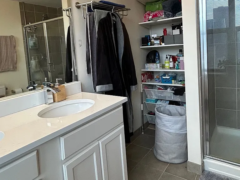 41 E 8th St #2807 — Photo 15