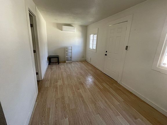 4th image of 1141 1/2 S 6th St #0